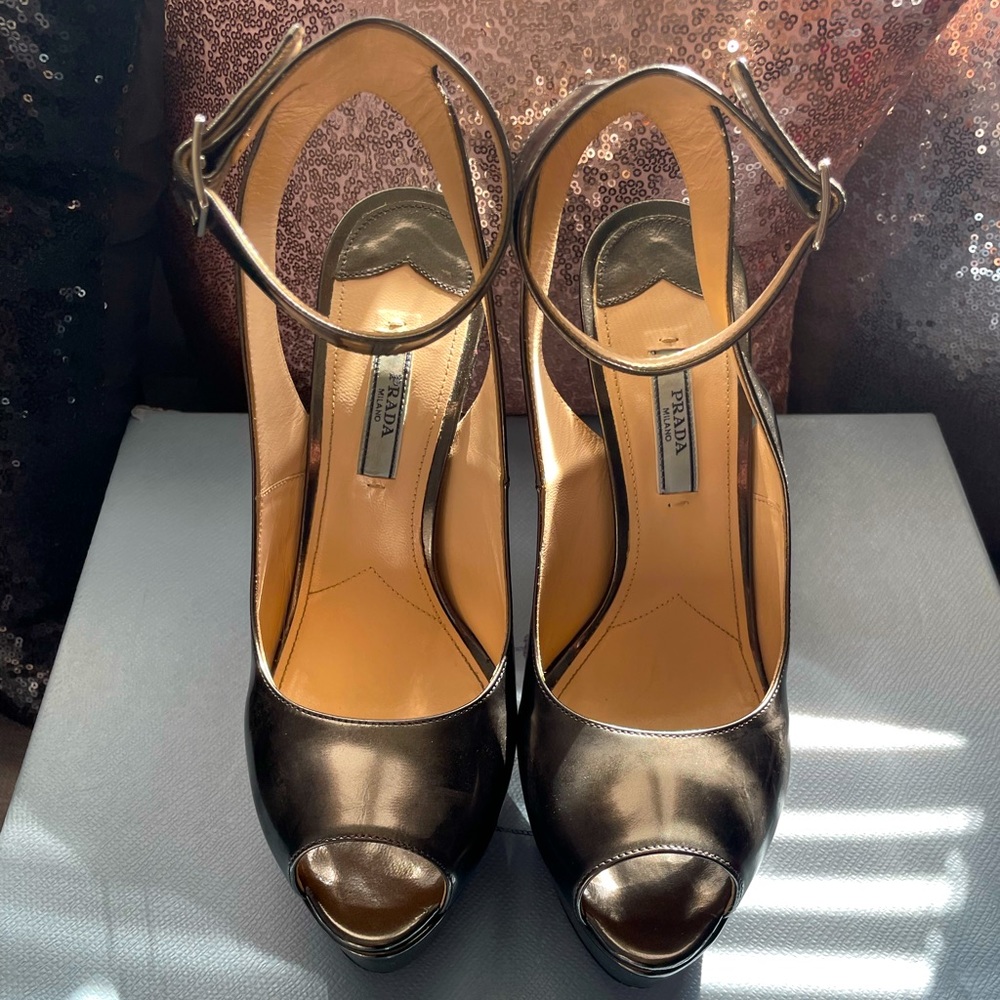 Prada shoes. Pewter colored. size 8 1/2. 6 inch heel with a 2 inch platform.